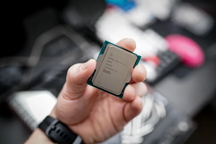 Intel Ultra 5 vs Core Ultra 7